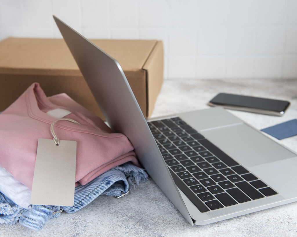 online shopping concept 2024 12 07 20 56 24 utc