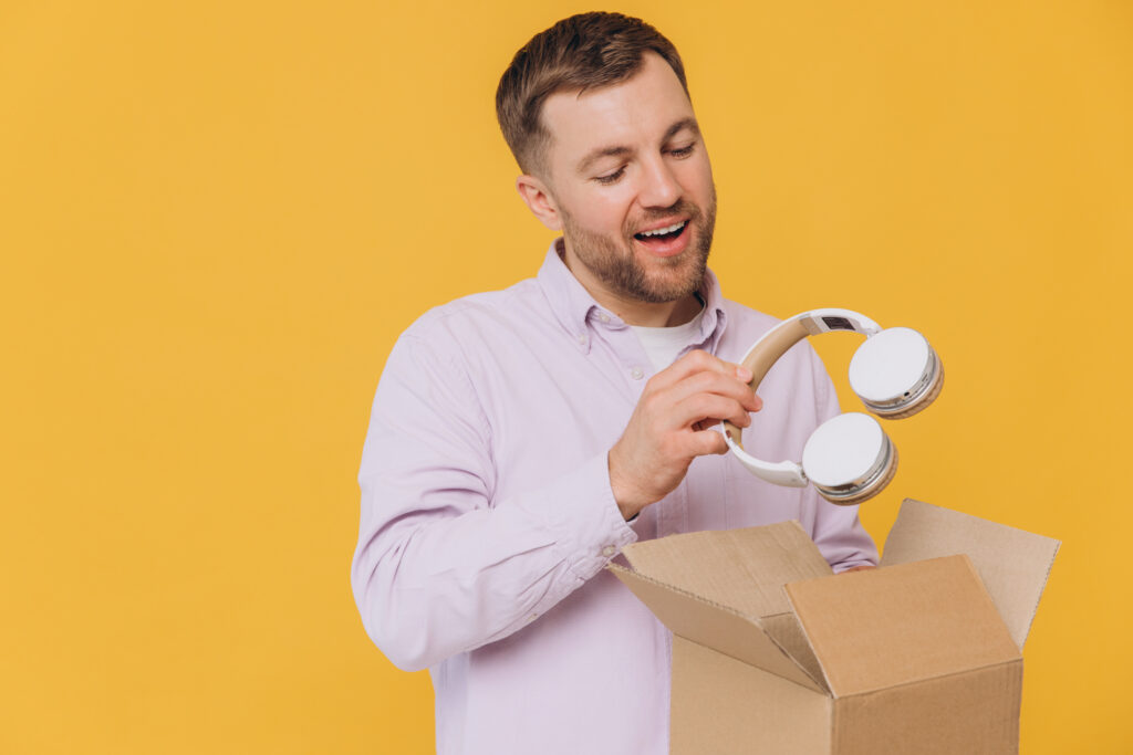 unshaven man wearing casual clothes hold unpacking 2025 02 16 20 09 12 utc