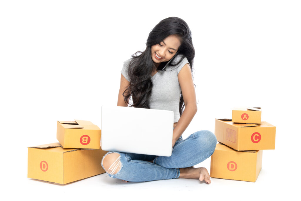 E-ihracat Platformları (Amazon, eBay, Trendyol GoGlobal, Etsy vb.) 2 an asian woman entrepreneur was on the phone with 2025 02 12 03 32 57 utc