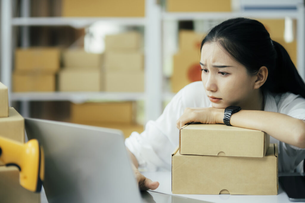 E-İhracatta En Çok Yapılan Lojistik Hataları ve Çözümleri 3 online businesss owner tired and stress about busi 2025 03 25 23 44 51 utc